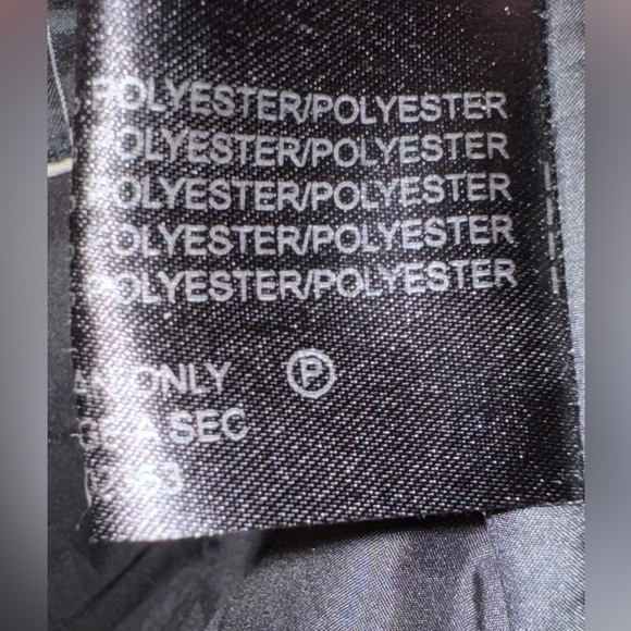 Sanyo Men's long Black, Water Resistant lined Trench SIZE R-48. Vintage - Picture 13 of 14